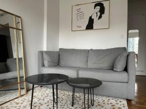 Confortable studio Canal st Martin