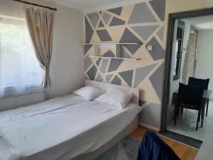 Garsoniera Sic Zona Terapia Zona linistita la casa cu parcare