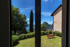 Dream Lake Apartments by Quokka 360 - Lake View
