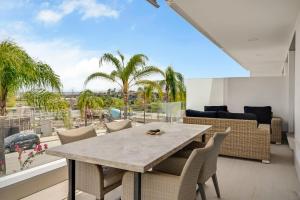 Modern 3 bed apt in Cancelada