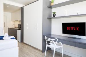 City Club at 1 on Albert Building