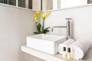 GuestReady - Stunning Apt near Champs Elysées