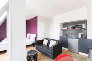 GuestReady -Cozy Apartment with Eiffel Tower view