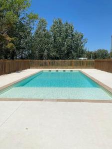 AGENCE JF IMMO - Apt 4 pers climatisation piscine et parking 300 m plages V0775