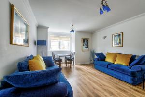 GuestReady - Stylish Apt w Parking near Edinburgh