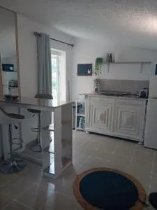 Cabanon indépendant en Provence - 赛尼翁