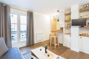 GuestReady-Designer Studio for 2, close to Louvre!