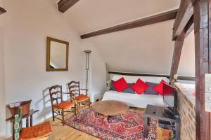 Rustic Bohemian Duplex in Meudon