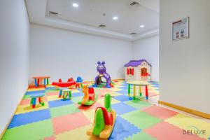 Charming 1BR Apartment in Sparkle Tower 1, Dubai Marina by Deluxe Holiday Homes