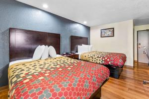 Econo Lodge Akron Copley Northwest