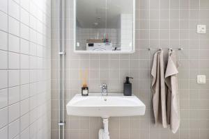 100 Sqm Apartment in Stockholms finest Area - Östermalm