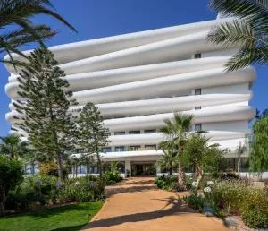 Isla Brown Corinthia Resort & Spa, Curio Collection by Hilton - Kineta