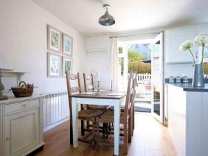 Castaway, Port Isaac Bay Holidays