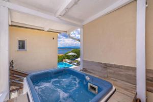 Hot Tub, Pool & Stunning View #Guest House Stella# 