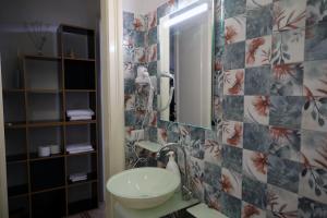 Deluxe Room (2 Adults + 1 Child) room in B&B Villa Pallante