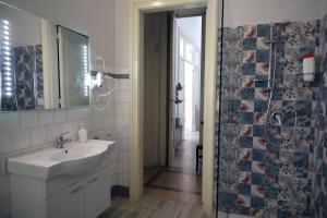 Double or Twin Room with Bathroom room in B&B Villa Pallante