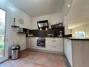 La pinède, 8 couchages vaste terrain piscine