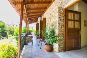 Naftilos Guest House