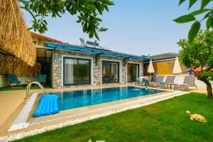 VillaAloha3 - Yaniklar