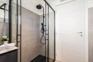 Always Traveling Near The City Center - Happy Rentals