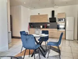 Appartement Élégant et Confortable coté gare - 昂贝略昂比热