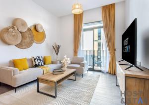 1BR Belgravia Apartment with pool view