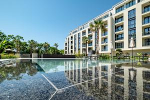 Seaside Luxury Complex and Spa Apartment