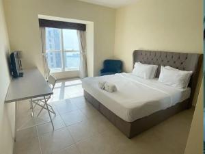 Ensuite Rooms in CoLiving Apartments in Marina