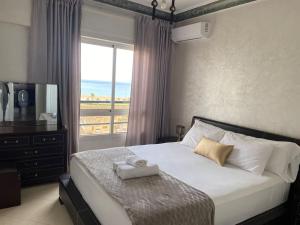 Large Family Apartment with Sea View - Tangier Corniche