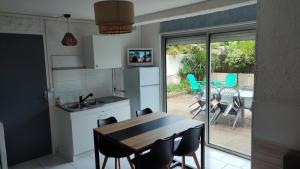 T2 RDC avec Jardin, Cap dAgde, Secteur Falaise, 100 m plage, Clim, WIFI, Parking