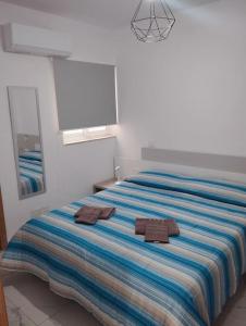 Go Exchange, Block D, Apt 8