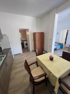 Paulos&Mary Apartment