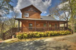 Feather Ridge - Dog-Friendly Mountain Cabin Rental Mountain Views, Hot Tub, Game Room, Outdoor Firepit, - Blue Ridge, GA - Blue Ridge