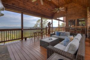 Grand Bluff Retreat