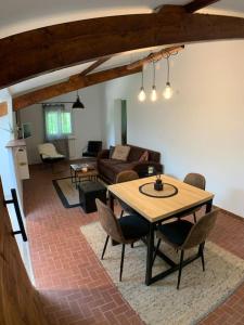 Appartements Haut de maison 65m2 avec jardin : photos des chambres