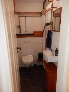 Explorers Lodge & Camping