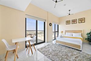 Chic Urban Escape at Studio MAG 422