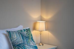 Perfectly located central Chester town house -2BR