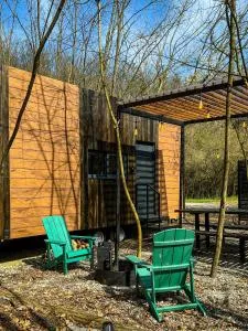 Almásglamp - 泽拜盖尼