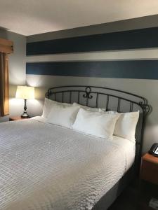 Standard King Room room in River District Hotel