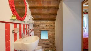 LA COLONICA 18, Emma Villas