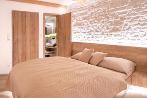 White Wolf Boutique Apartments