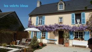 B&B / Chambres d'hotes Les Volets Bleus : photos des chambres