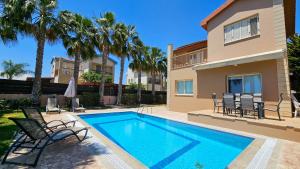 Sunnyside Pool Villa - 3hvězdičkové hotely ve městě Ayia Napa