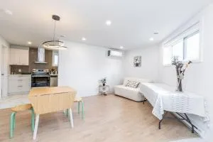 Family Home in Longueuil, 2 Bed - 1 Bathroom - Saint-Hubert