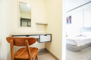 White Blue House 3 - Pvt Room, Shared Pool&Kitchen