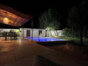 Maisons de vacances Villa provencale avec piscine : photos des chambres