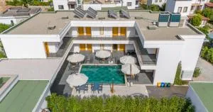 Paradise Gündoğan Hotel - 图尔布库