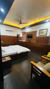 Hotel Ambani - Zirakpur