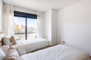 Superb & Sunny 2BR & 2BA apt. w Seaview, Malabata